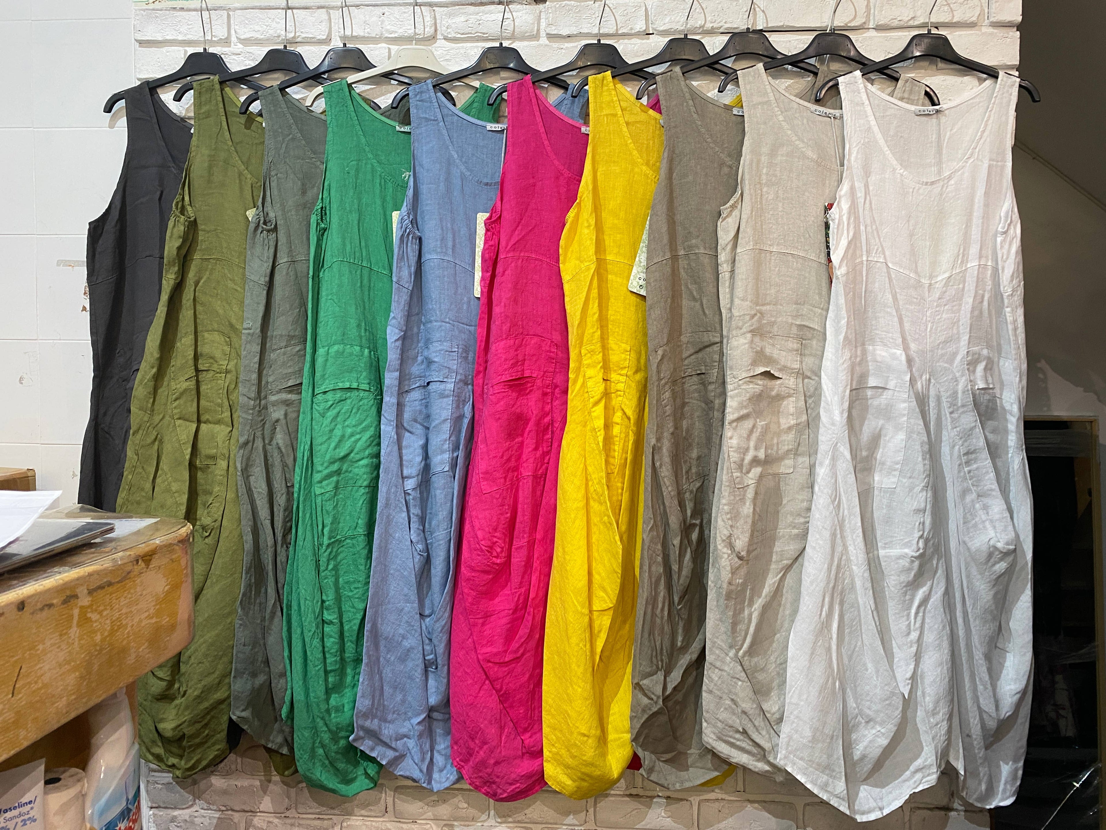 Sleeveless dress with pockets 1633 100% linen