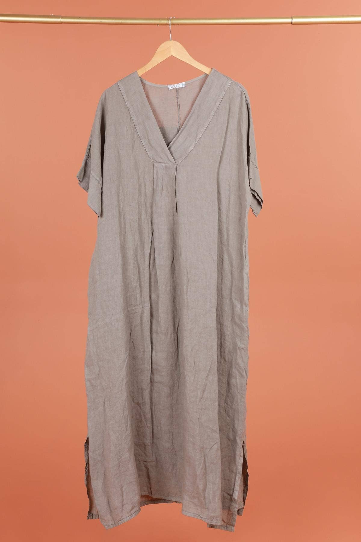 Long dress v-neck 62733 100% linen: White