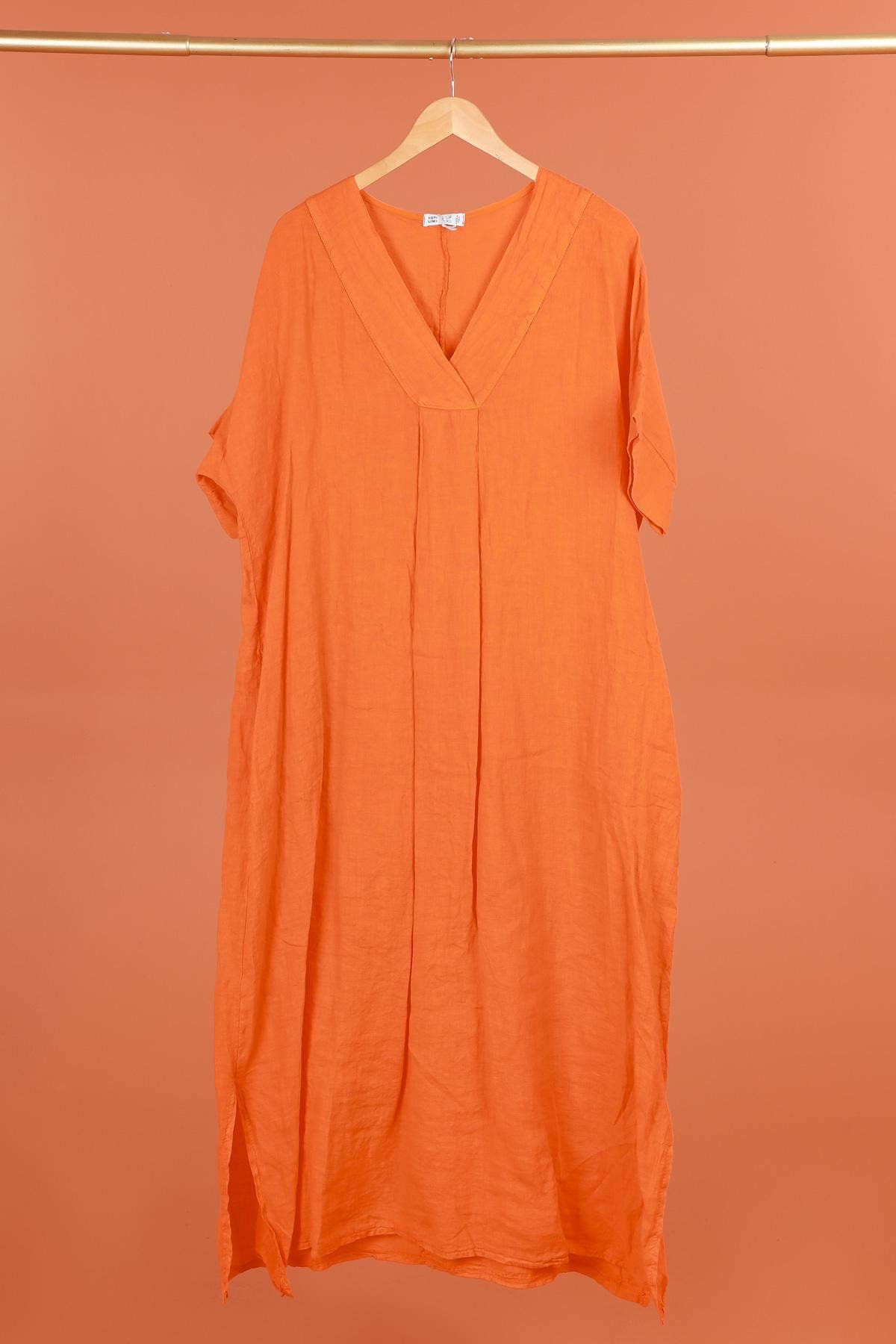 Long dress v-neck 62733 100% linen: White