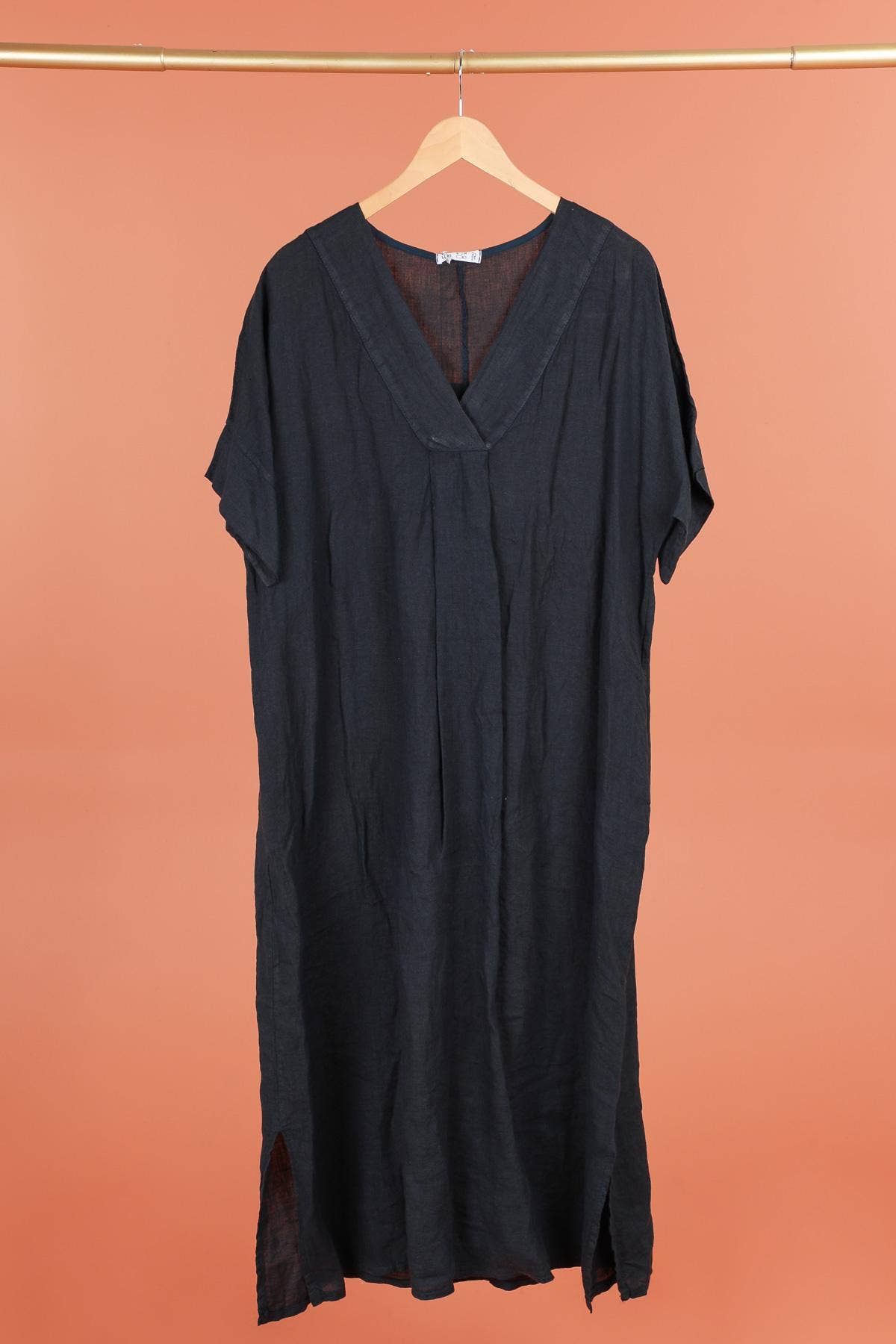 Long dress v-neck 62733 100% linen: White